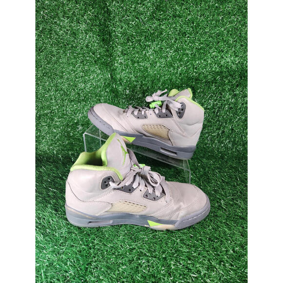 Size 4.5Y (GS) - Jordan 5 Retro 2022 Green Bean Grey Suede Leather (DQ3734-003) - Picture 4 of 7